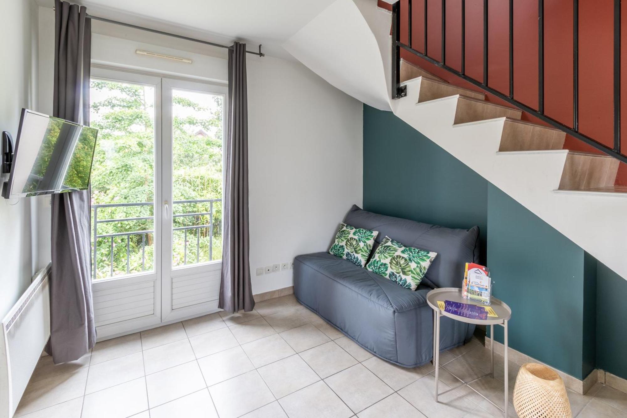 Апартаменты Le Duplex , Proche Gare Rer, Parking, Arrivee Autonome Палезо Экстерьер фото